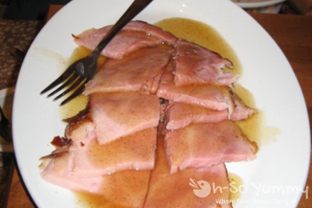 Baked Ham with Cider Sauce